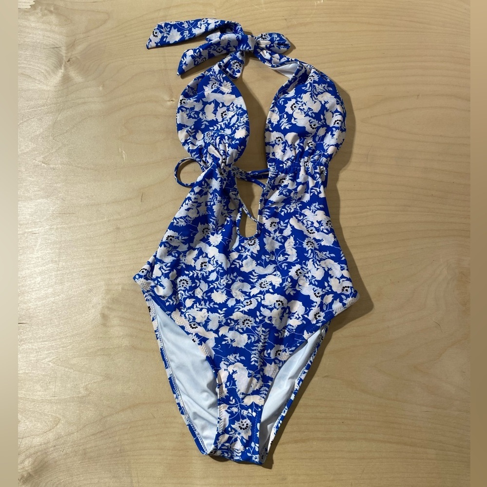 Cupshe Blue Floral Swimsuit Small (MT)